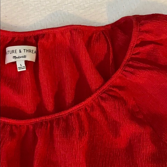 Red puff sleeve blouse - Picture 3 of 3